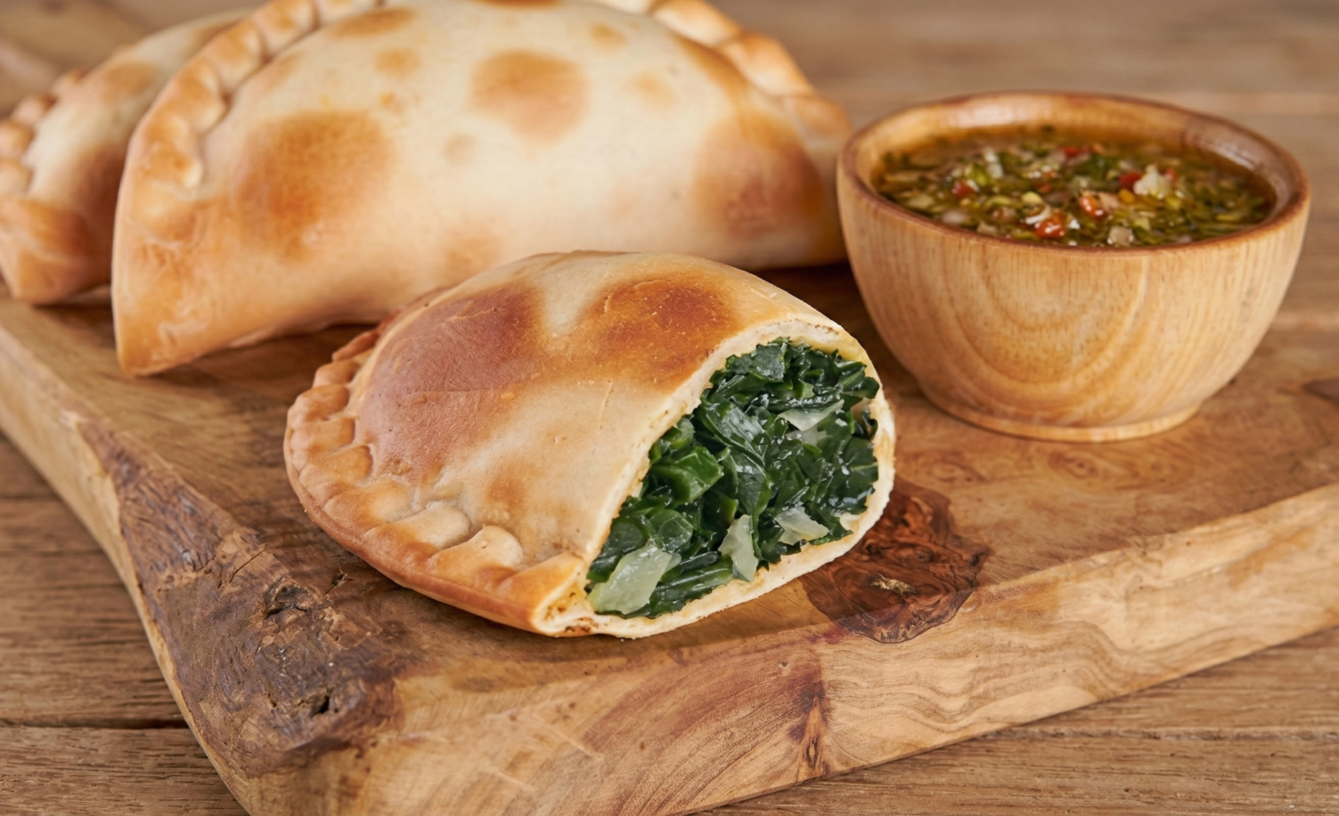 EMPANADA DE ESPINACA TIPO ARGENTINA
